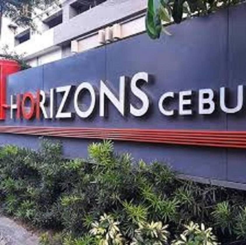 Horizon 101 A1 Shortwalk Robinson Mall Mango Square Bars Free Pool Cebu Bagian luar foto